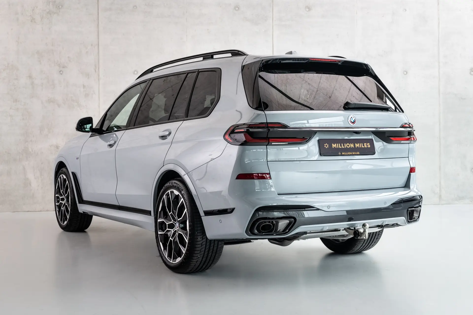 BMW X7 40d, I (G07) Рестайлинг, 2025 купить в салоне Million Miles