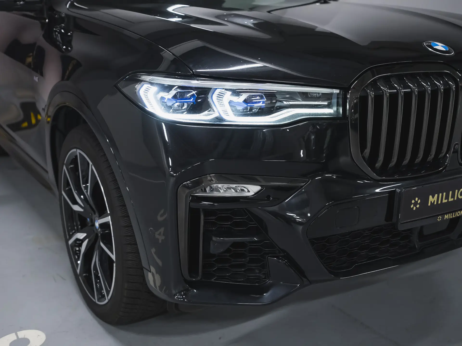 BMW X7 40d, I (G07), 2021 купить в салоне Million Miles
