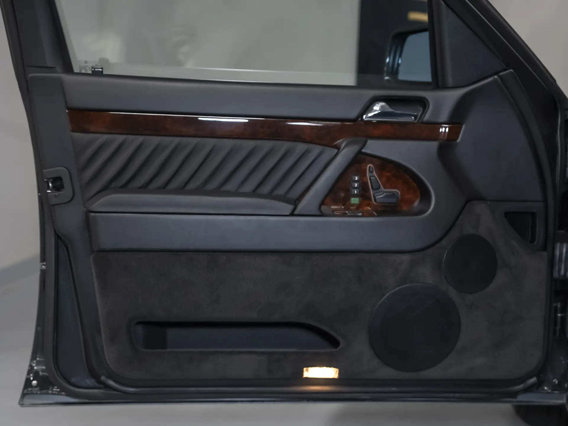 Mercedes-Benz S-Класс, III (W140), 1992 купить в салоне Million Miles