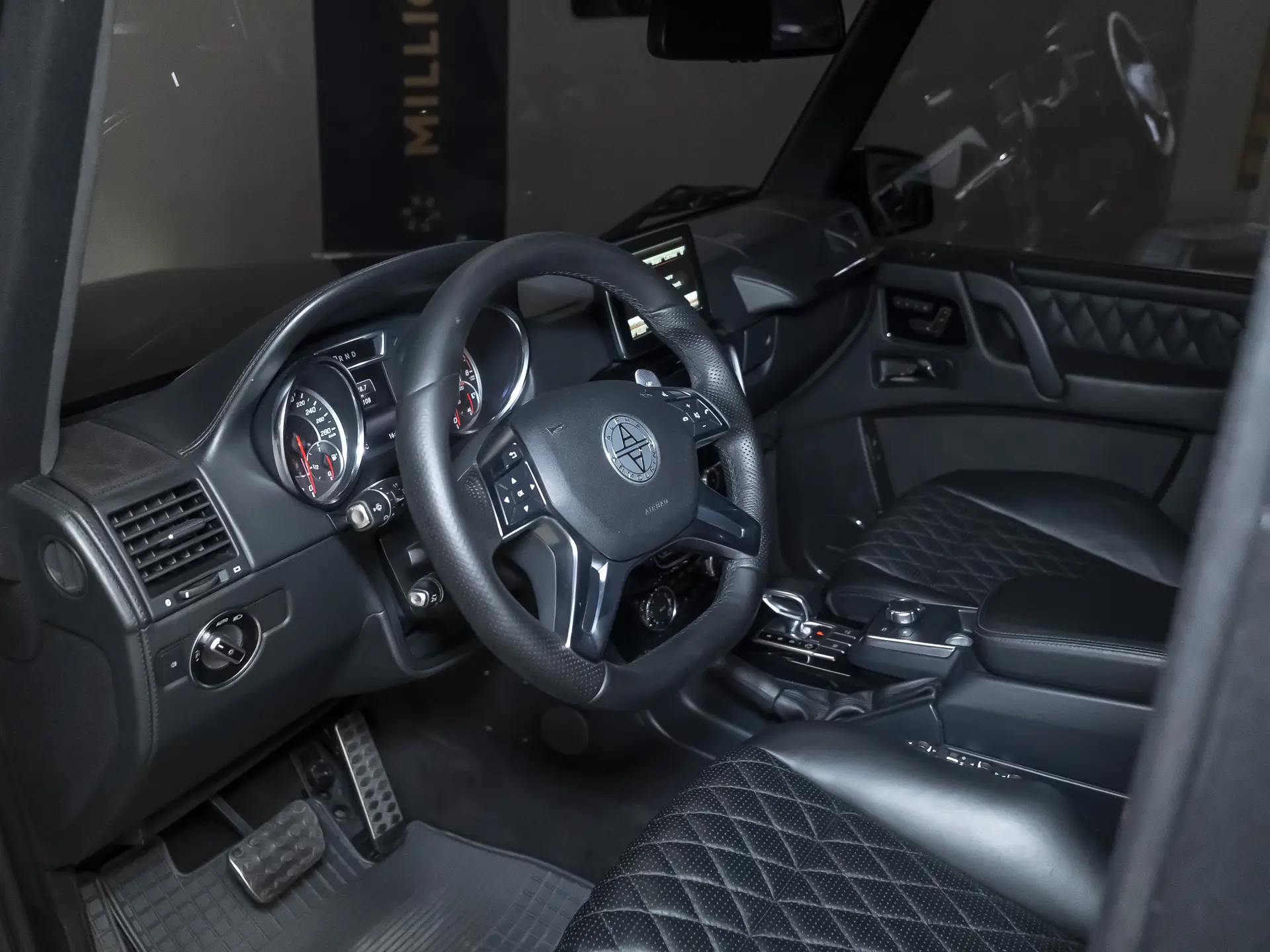 Mercedes-Benz G-Класс AMG 63 AMG, I (W463) Рестайлинг 3, 2015 купить в салоне Million Miles