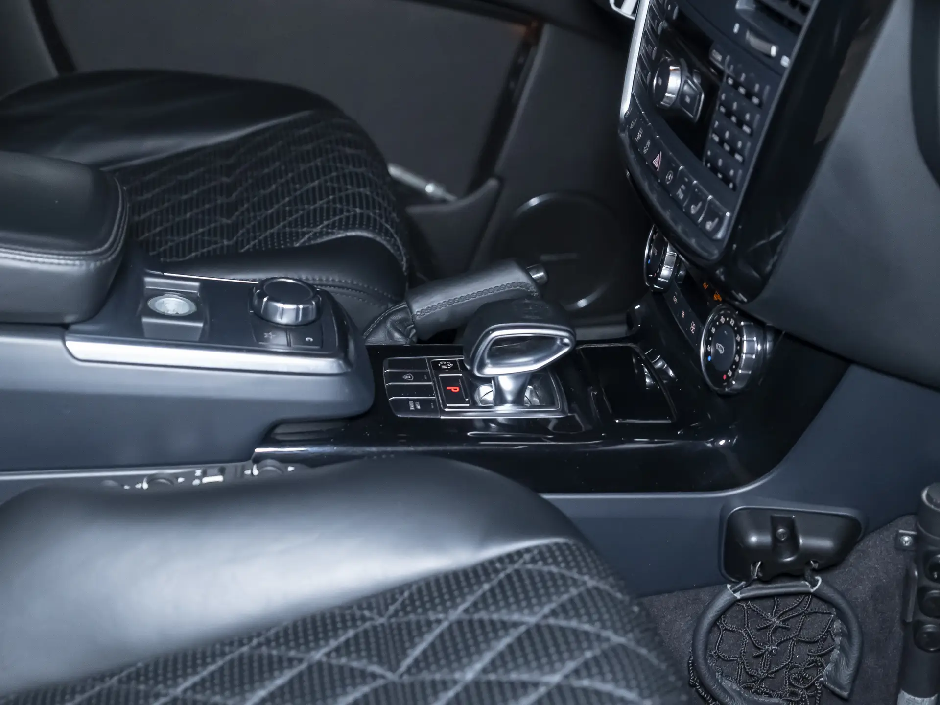 Mercedes-Benz G-Класс AMG 63 AMG, I (W463) Рестайлинг 3, 2015 купить в салоне Million Miles