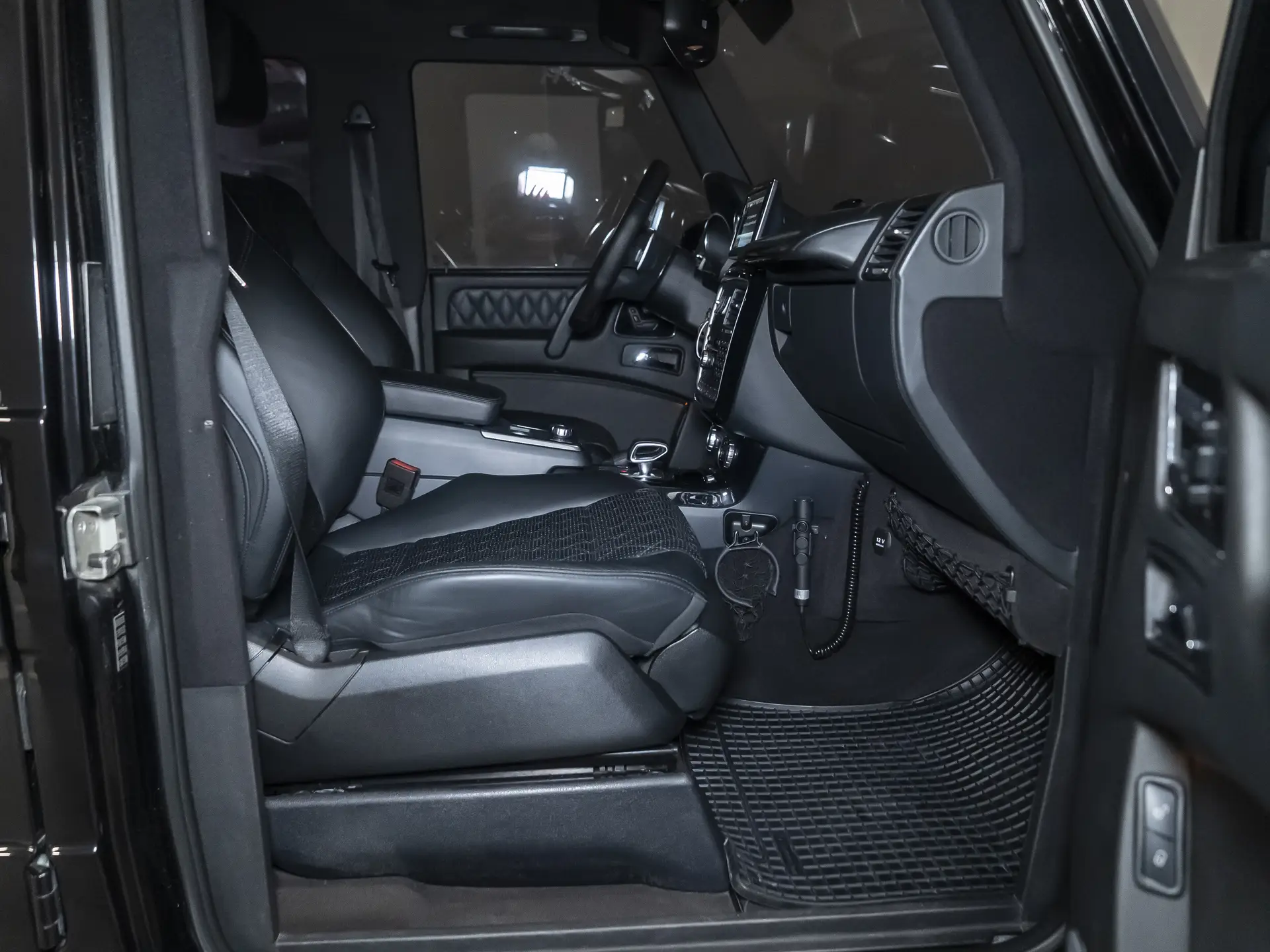 Mercedes-Benz G-Класс AMG 63 AMG, I (W463) Рестайлинг 3, 2015 купить в салоне Million Miles