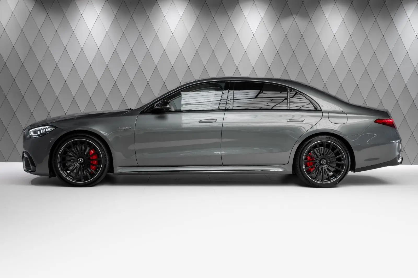 Mercedes-Benz S-Класс AMG 63 AMG Long, IV (W223), 2025 купить в салоне Million Miles