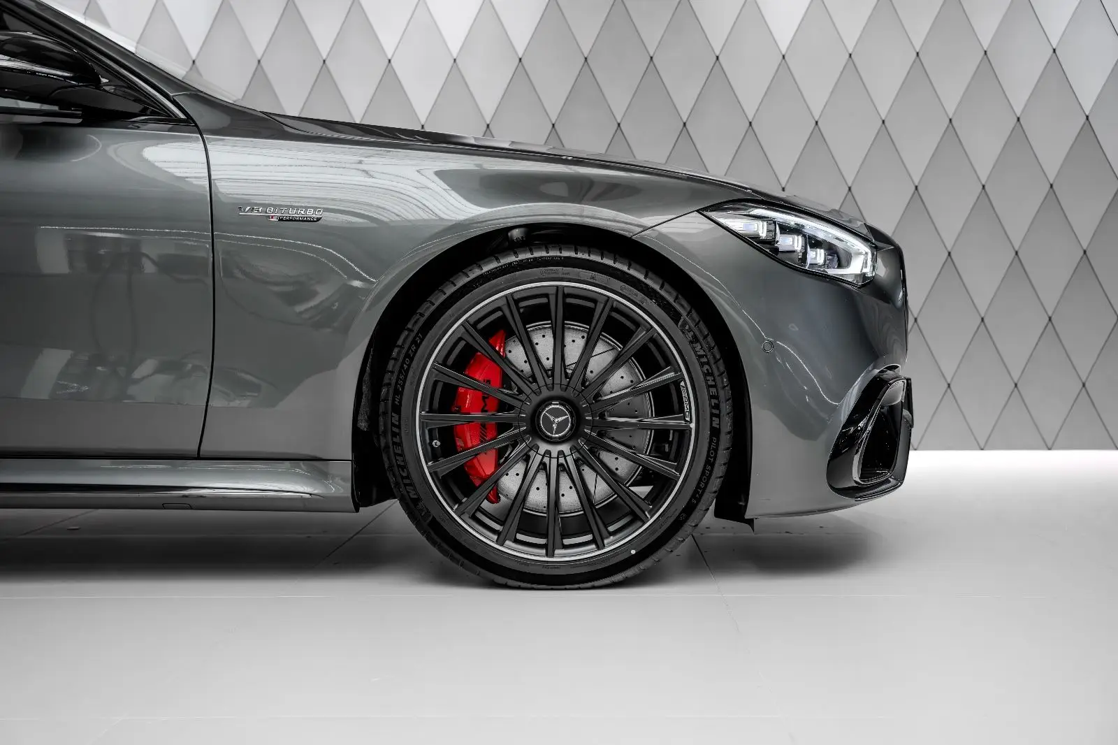 Mercedes-Benz S-Класс AMG 63 AMG Long, IV (W223), 2025 купить в салоне Million Miles