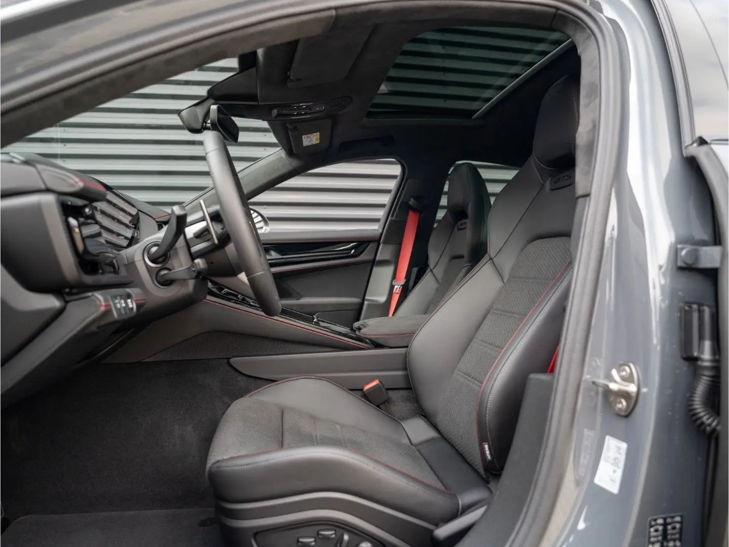 Porsche Panamera, III, 2025 купить в салоне Million Miles