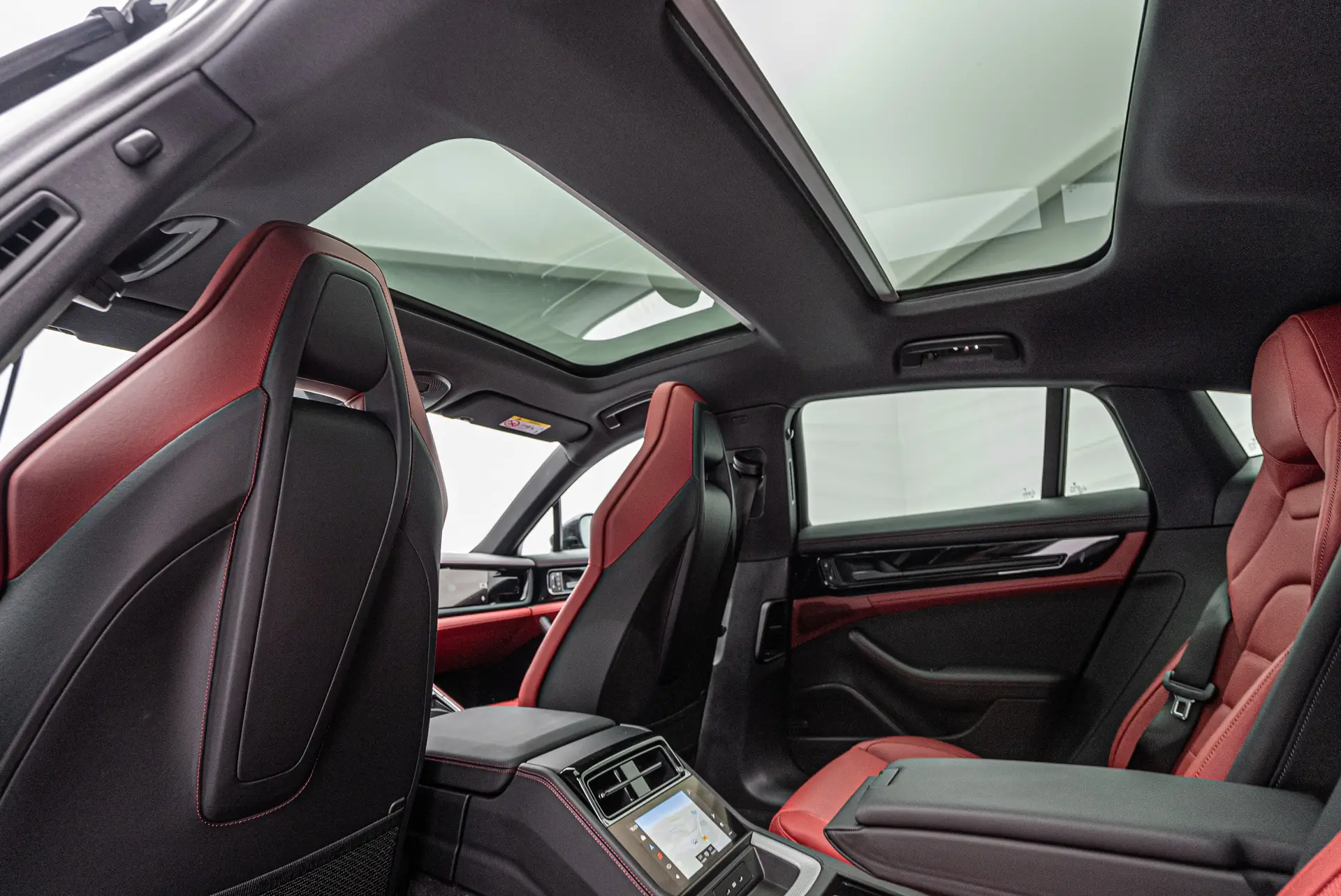 Porsche Panamera, III, 2025 купить в салоне Million Miles