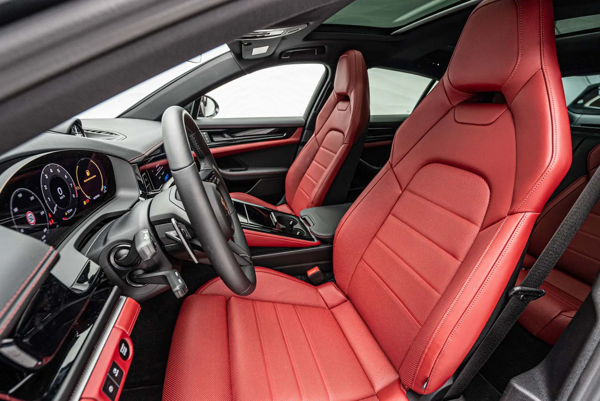 Porsche Panamera, III, 2025 купить в салоне Million Miles