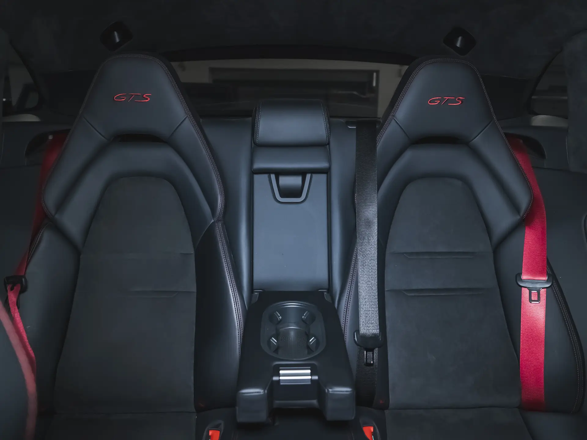 Porsche Panamera GTS Sport Turismo, II Рестайлинг, 2020 купить в салоне Million Miles