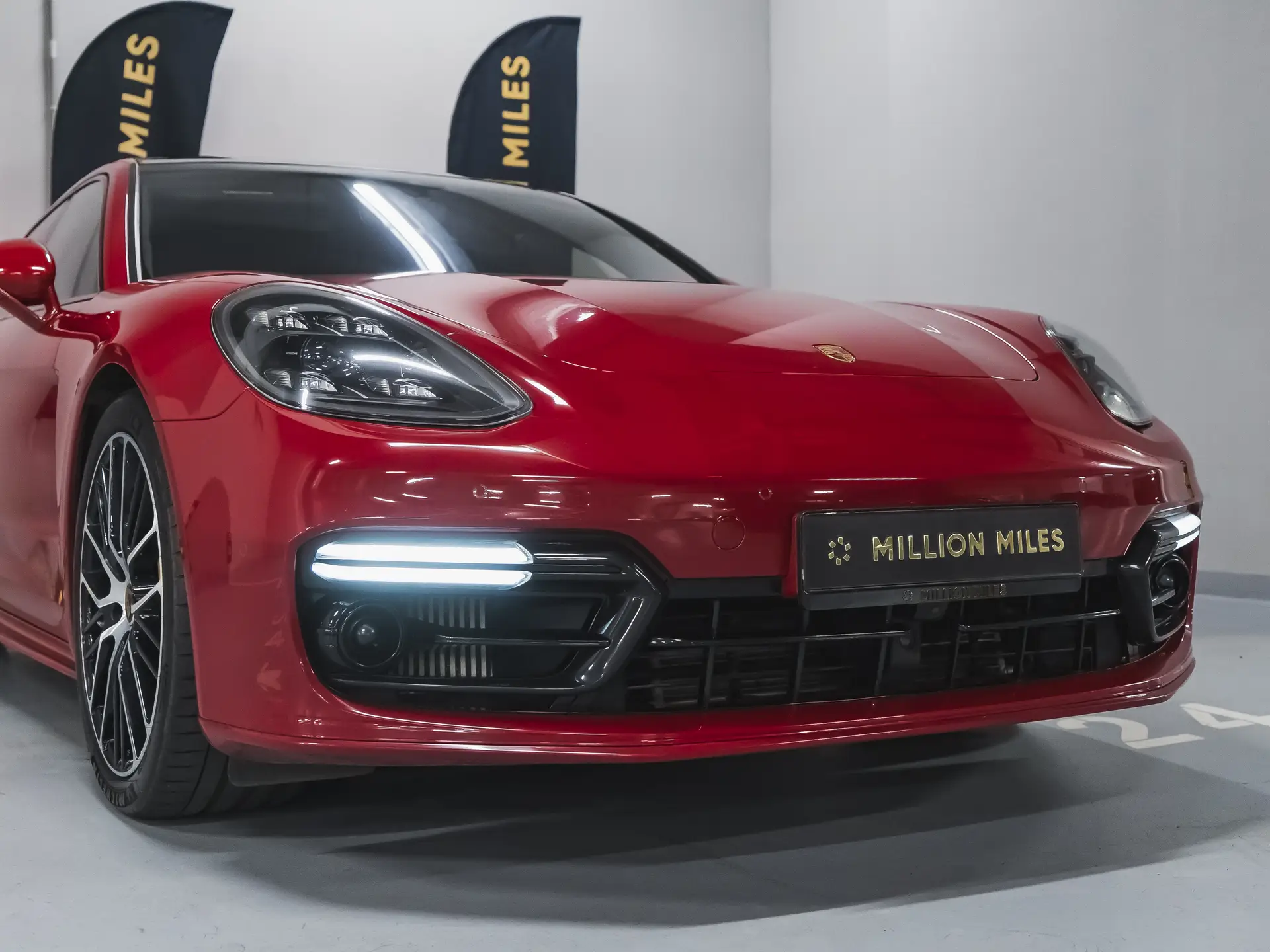 Porsche Panamera GTS Sport Turismo, II Рестайлинг, 2020 купить в салоне Million Miles