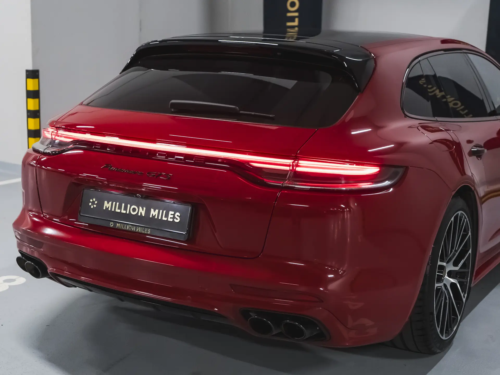 Porsche Panamera GTS Sport Turismo, II Рестайлинг, 2020 купить в салоне Million Miles