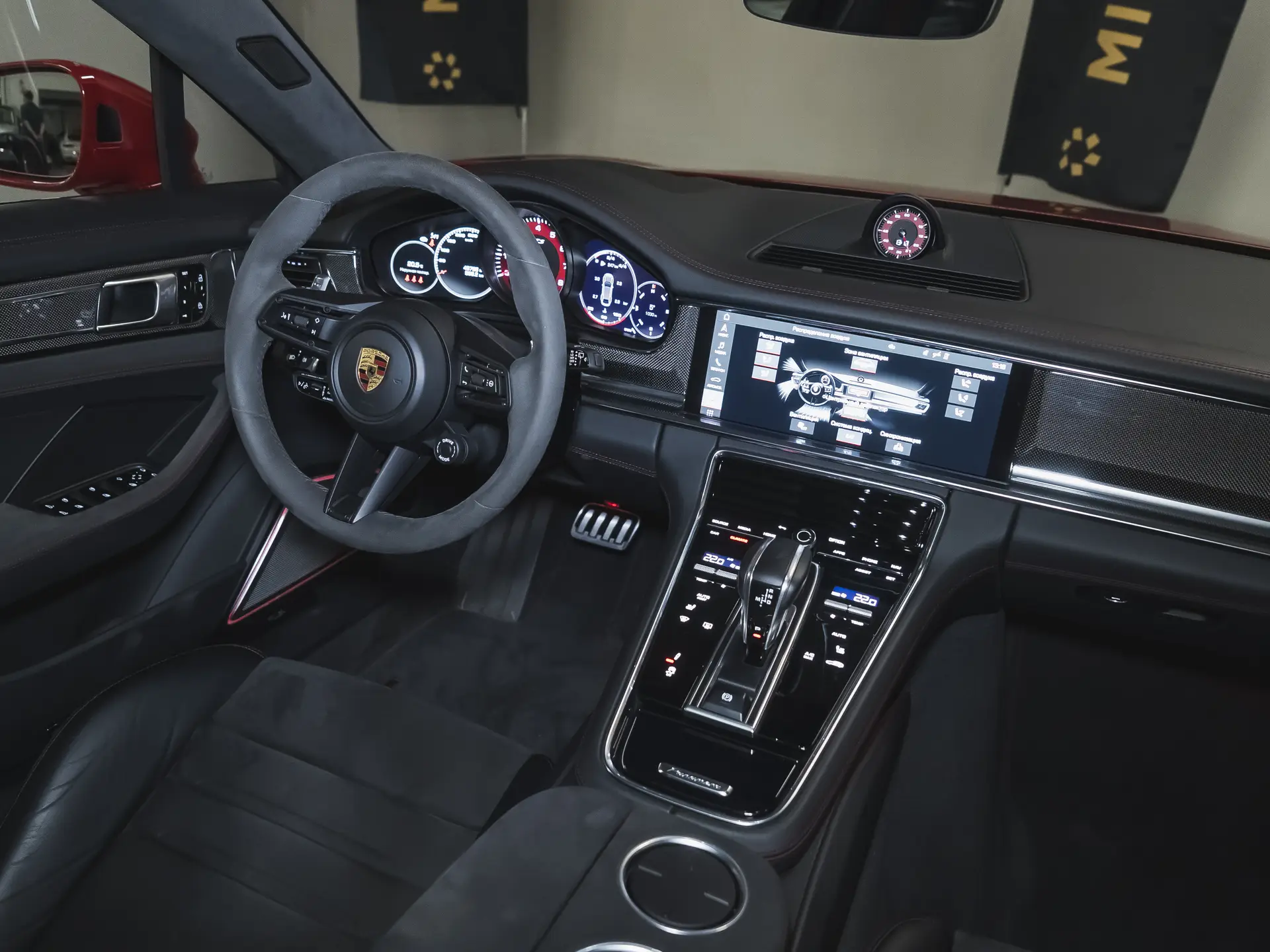 Porsche Panamera GTS Sport Turismo, II Рестайлинг, 2020 купить в салоне Million Miles