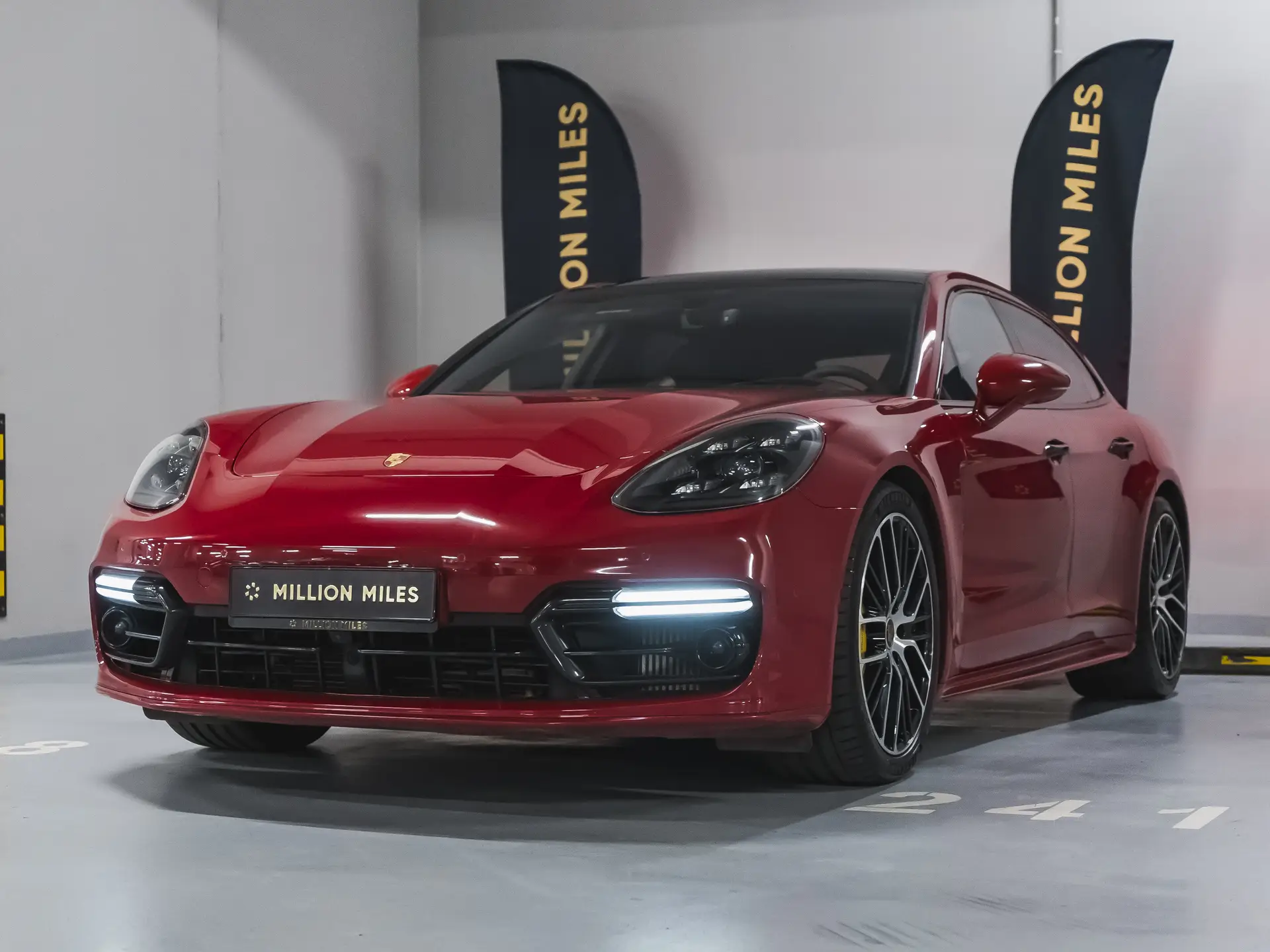 Porsche Panamera GTS Sport Turismo, II Рестайлинг, 2020 купить в салоне Million Miles