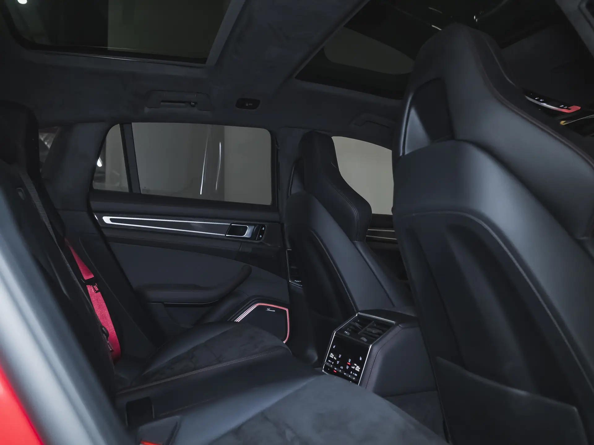 Porsche Panamera GTS Sport Turismo, II Рестайлинг, 2020 купить в салоне Million Miles