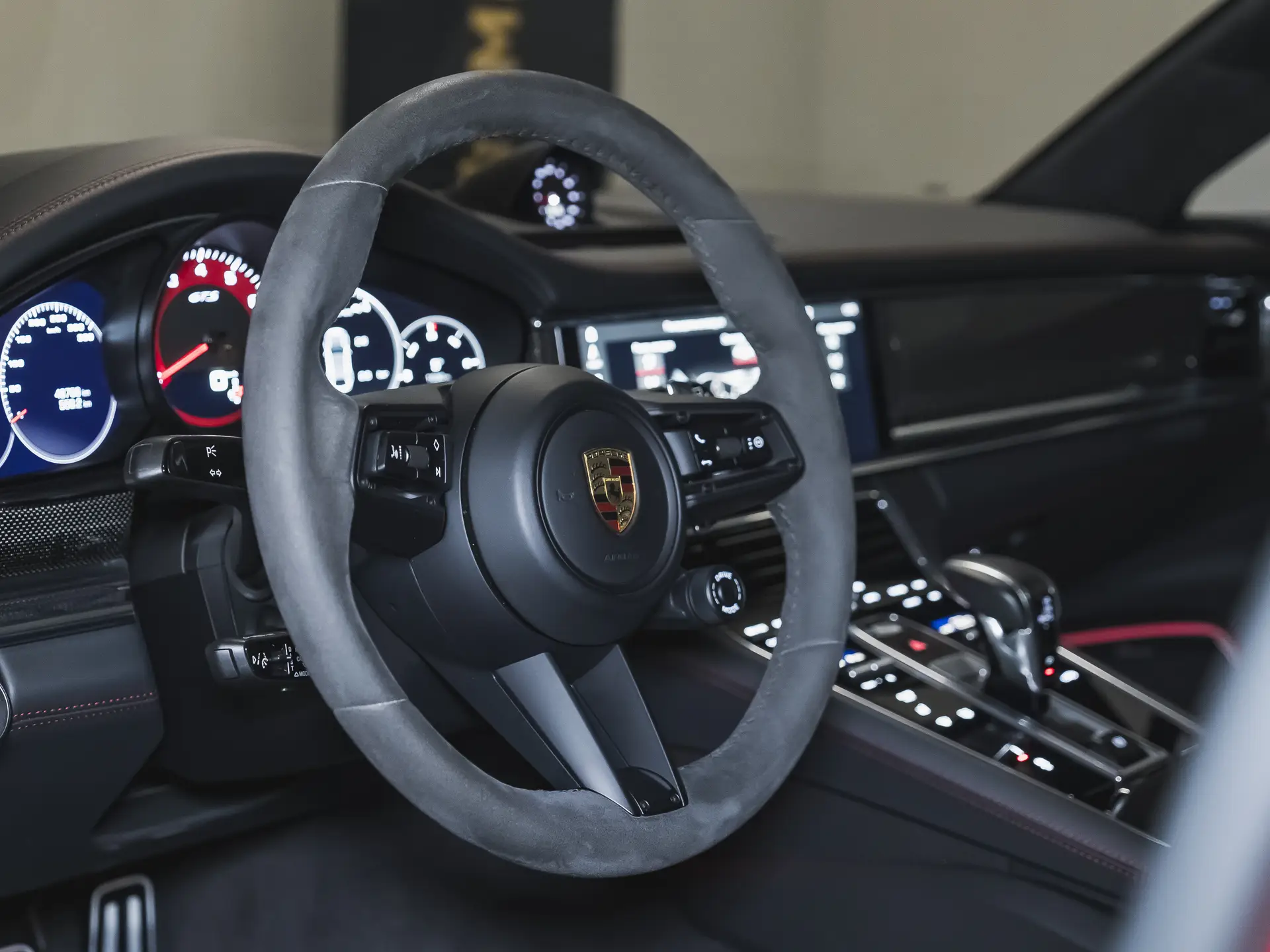 Porsche Panamera GTS Sport Turismo, II Рестайлинг, 2020 купить в салоне Million Miles