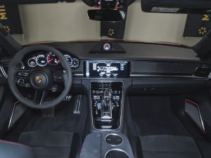Porsche, Panamera, II Рестайлинг, 2020 купить в салоне Million Miles