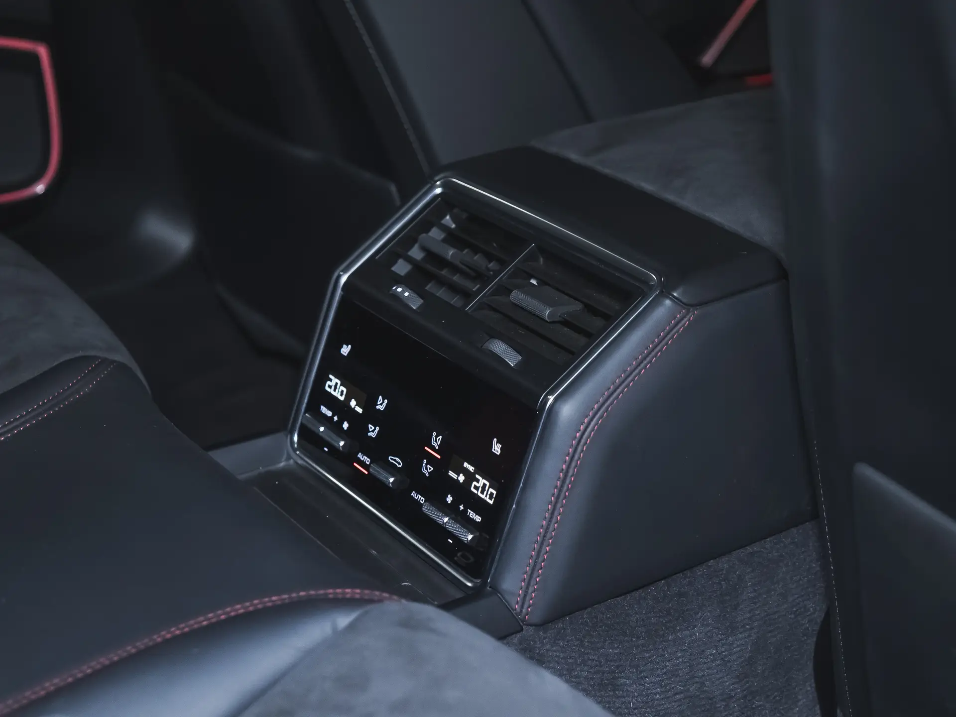 Porsche Panamera GTS Sport Turismo, II Рестайлинг, 2020 купить в салоне Million Miles