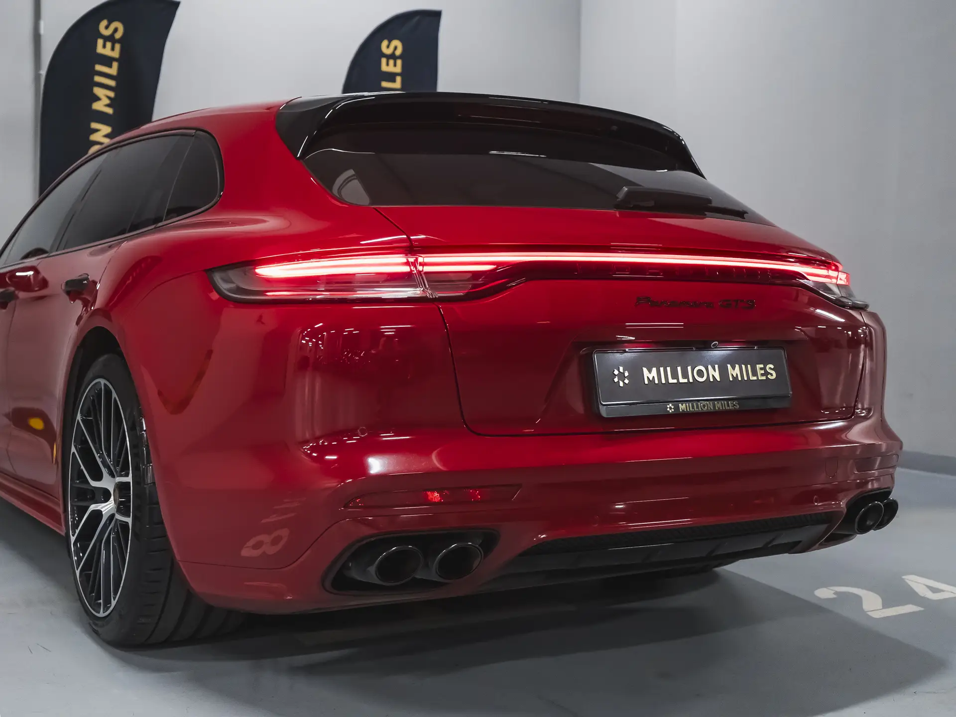 Porsche Panamera GTS Sport Turismo, II Рестайлинг, 2020 купить в салоне Million Miles