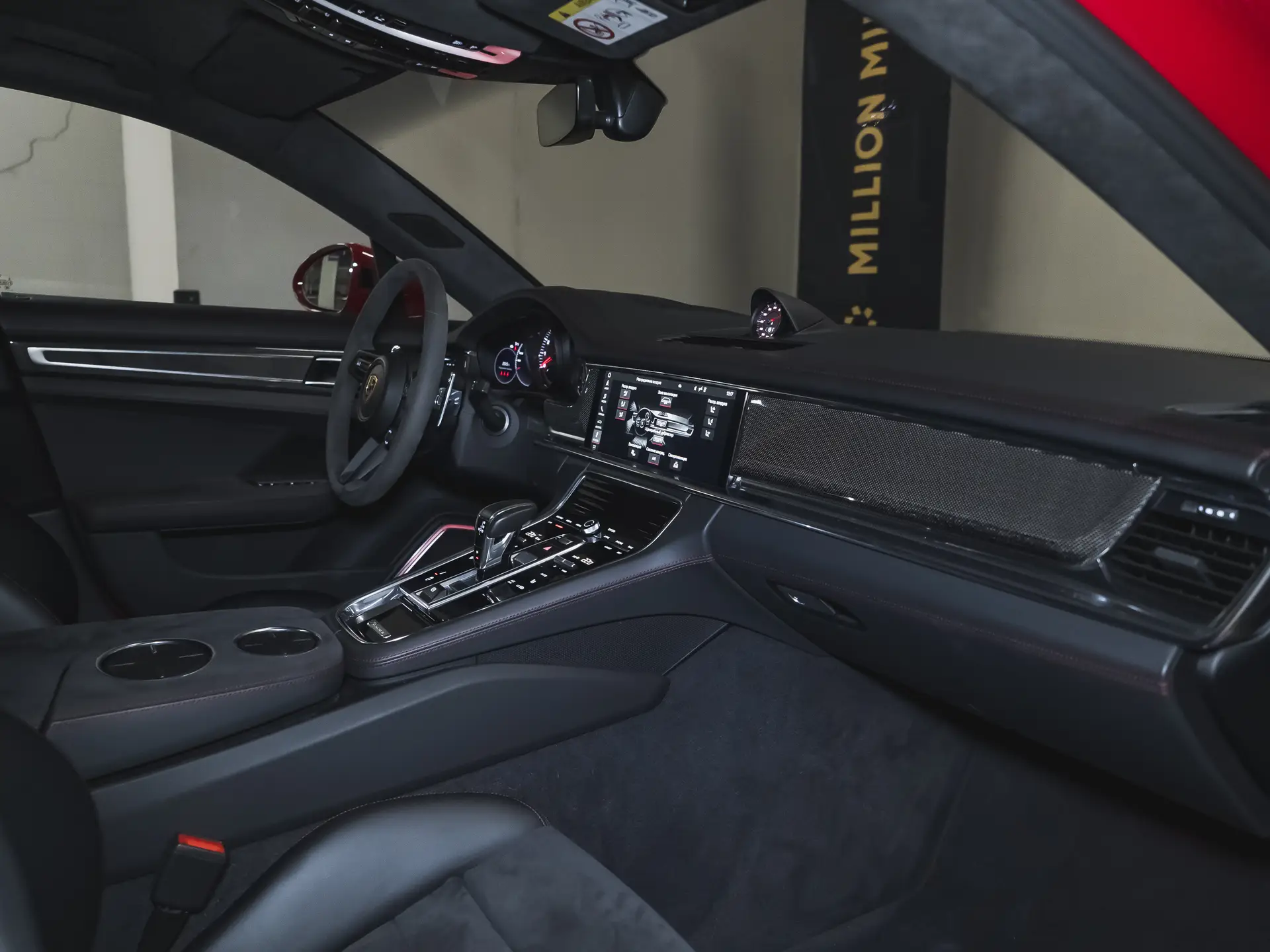 Porsche Panamera GTS Sport Turismo, II Рестайлинг, 2020 купить в салоне Million Miles