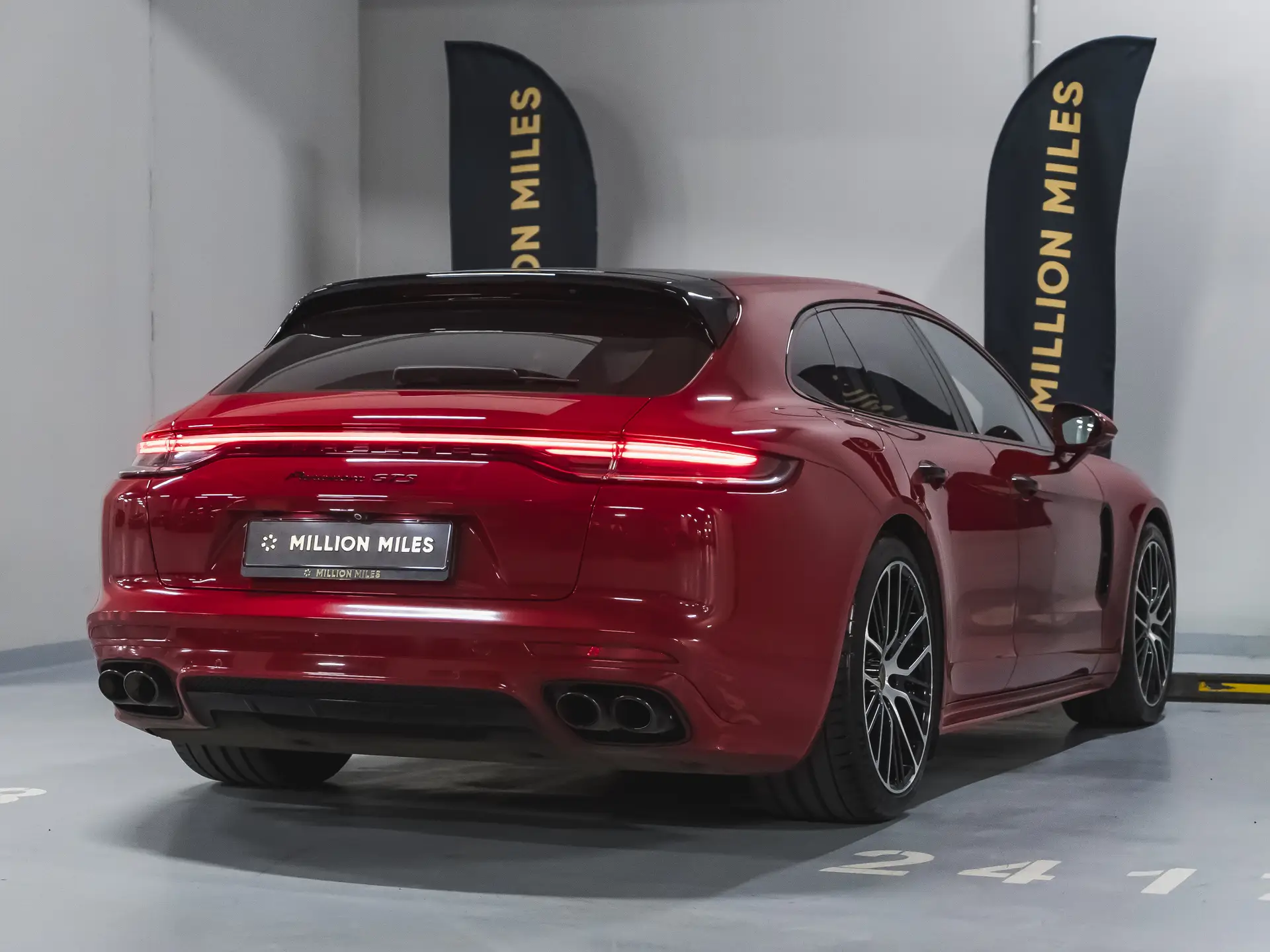 Porsche Panamera GTS Sport Turismo, II Рестайлинг, 2020 купить в салоне Million Miles