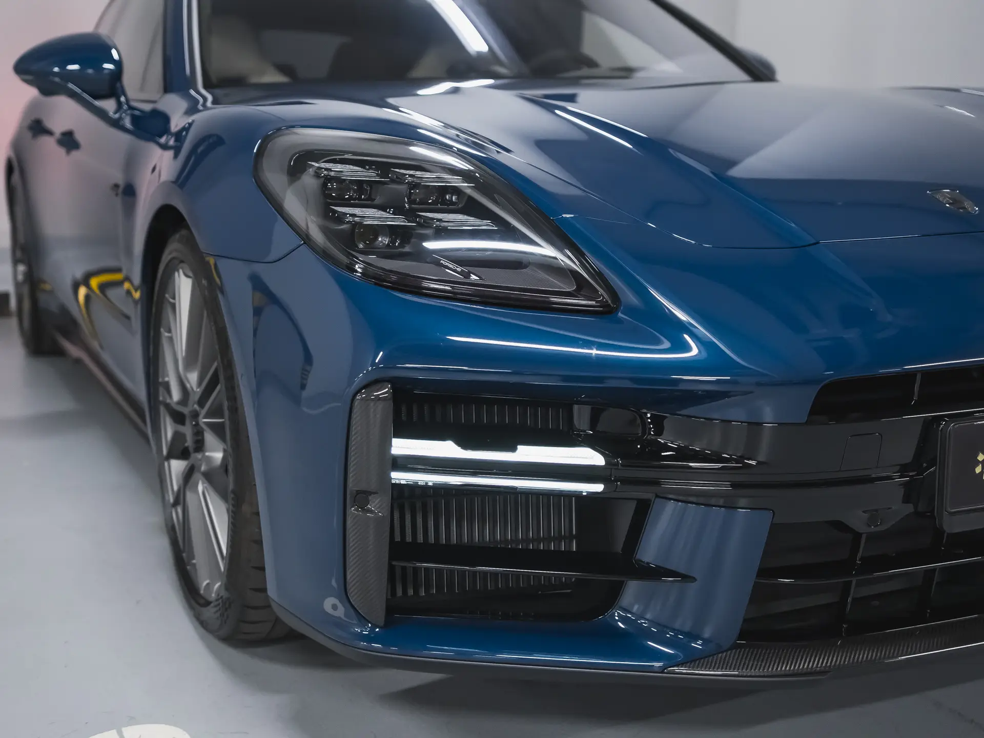 Porsche Panamera Turbo S E-Hybrid, III, 2025 купить в салоне Million Miles