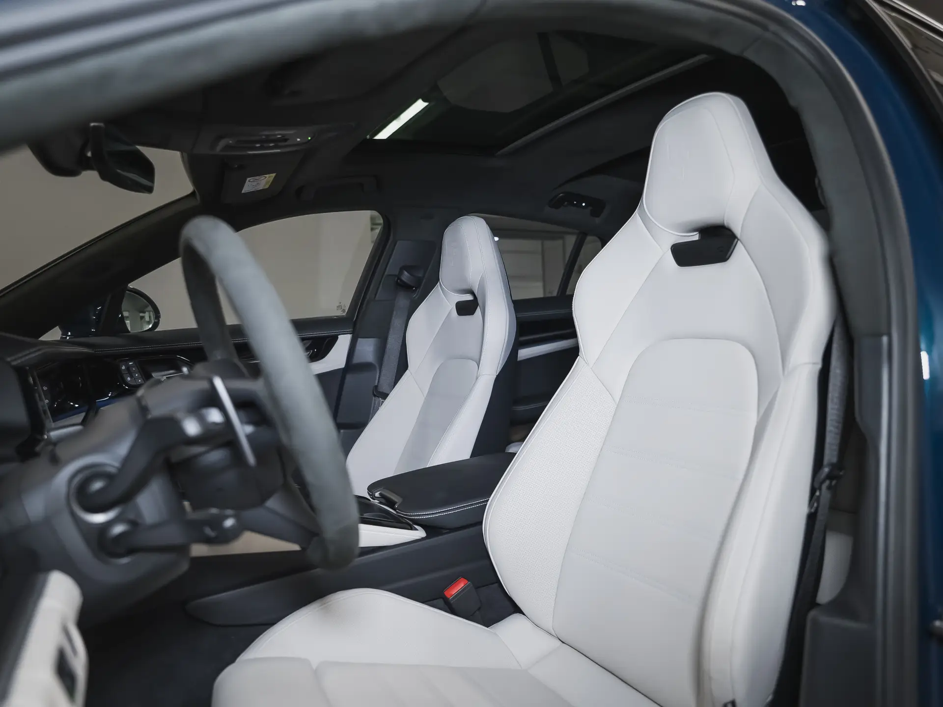 Porsche Panamera Turbo S E-Hybrid, III, 2025 купить в салоне Million Miles