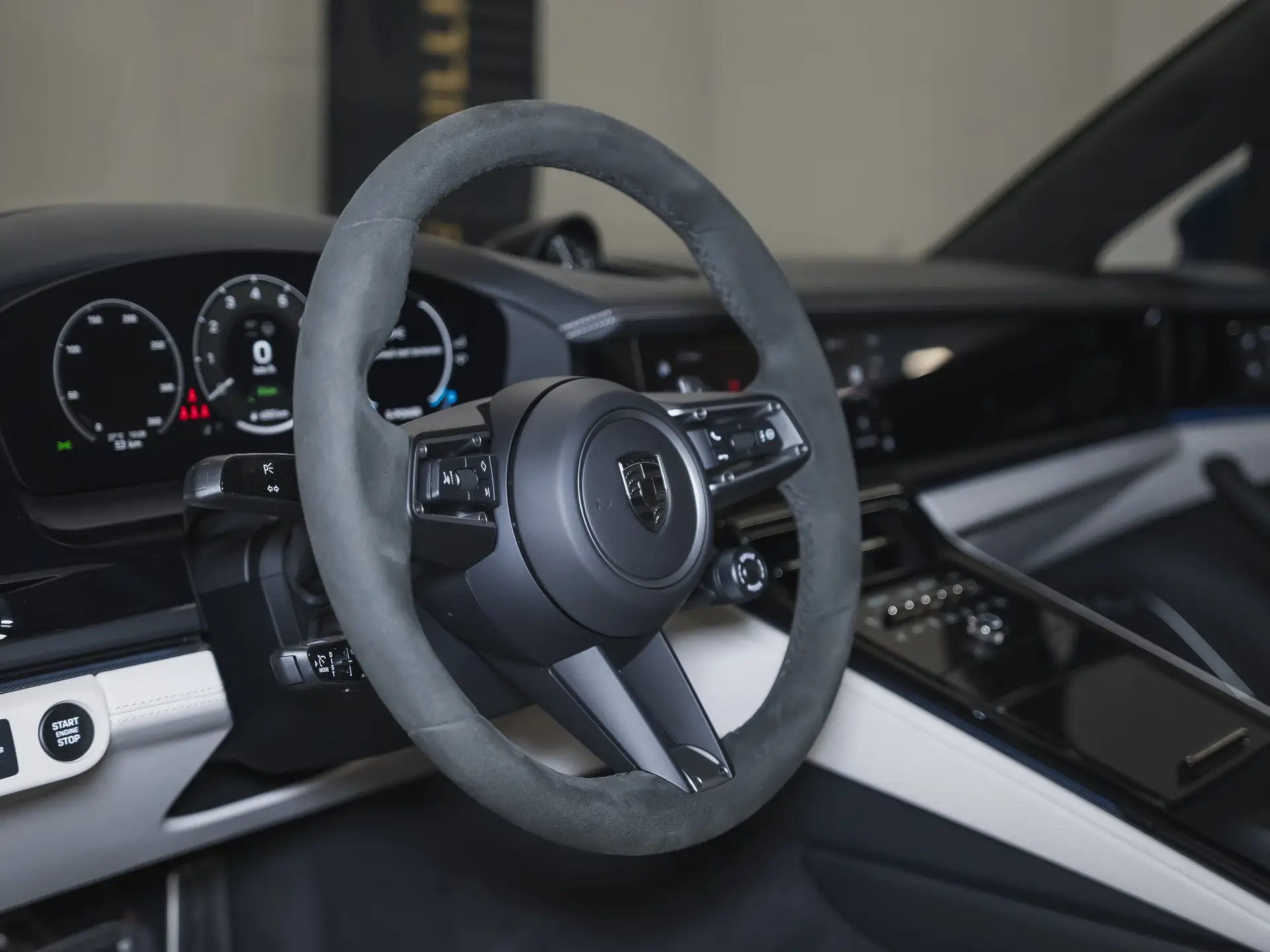 Porsche Panamera Turbo S E-Hybrid, III, 2025 купить в салоне Million Miles