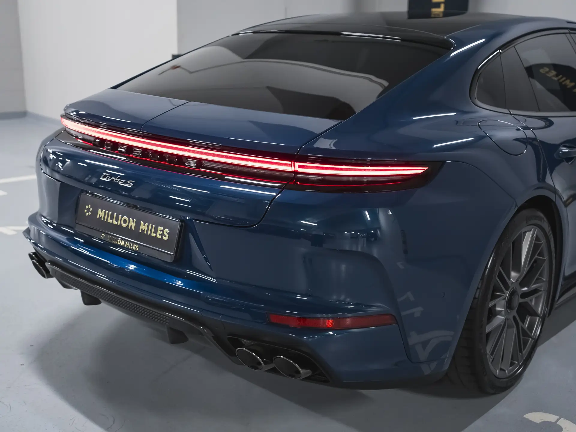 Porsche Panamera Turbo S E-Hybrid, III, 2025 купить в салоне Million Miles
