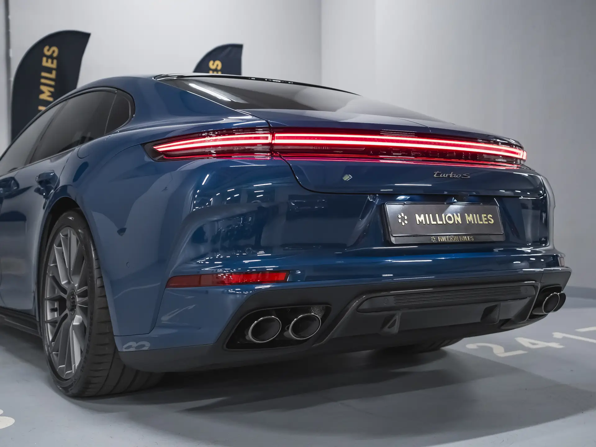 Porsche Panamera Turbo S E-Hybrid, III, 2025 купить в салоне Million Miles