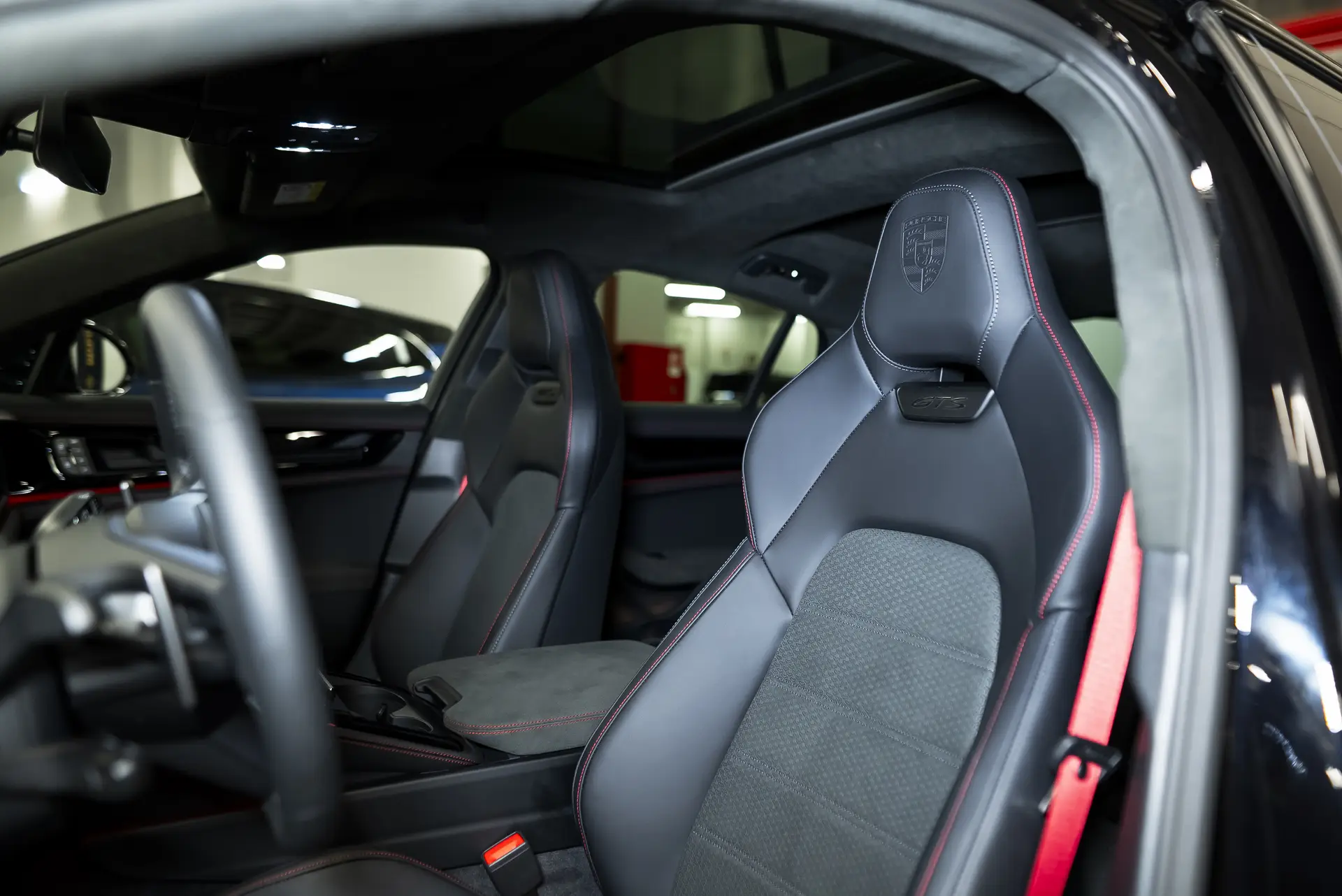 Porsche Panamera, III, 2025 купить в салоне Million Miles