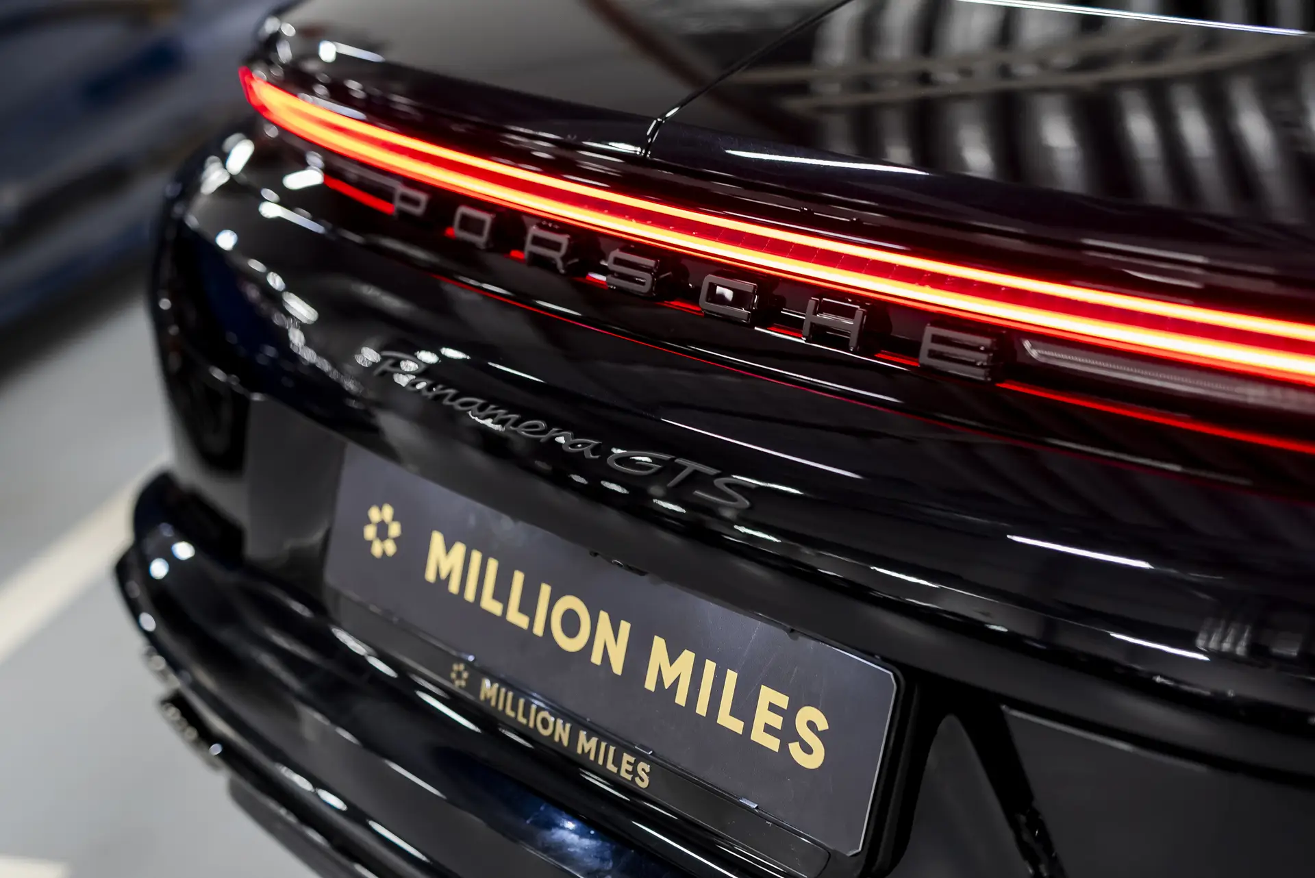 Porsche Panamera, III, 2025 купить в салоне Million Miles