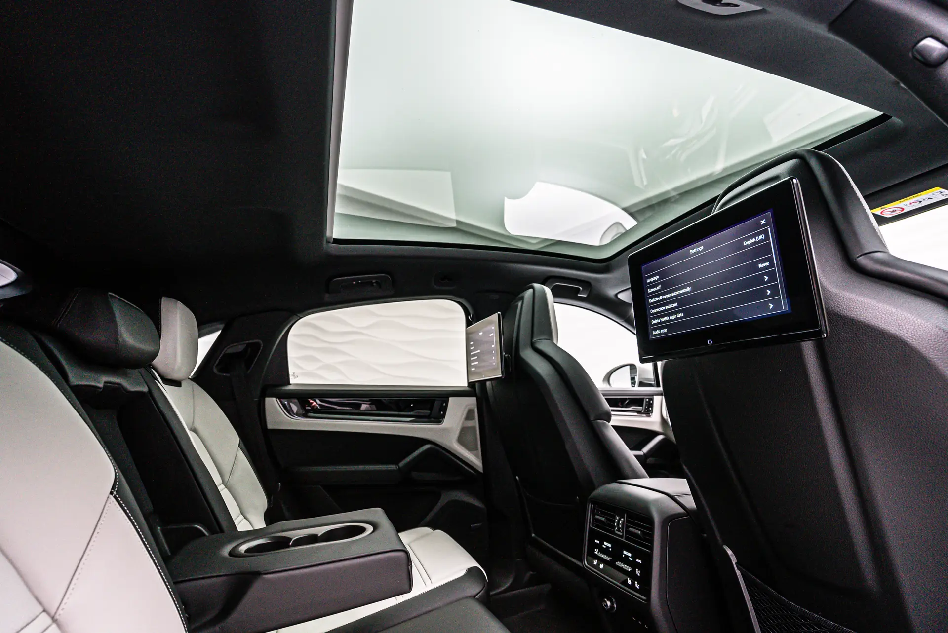 Porsche Cayenne S Coupé, III Рестайлинг, 2025 купить в салоне Million Miles