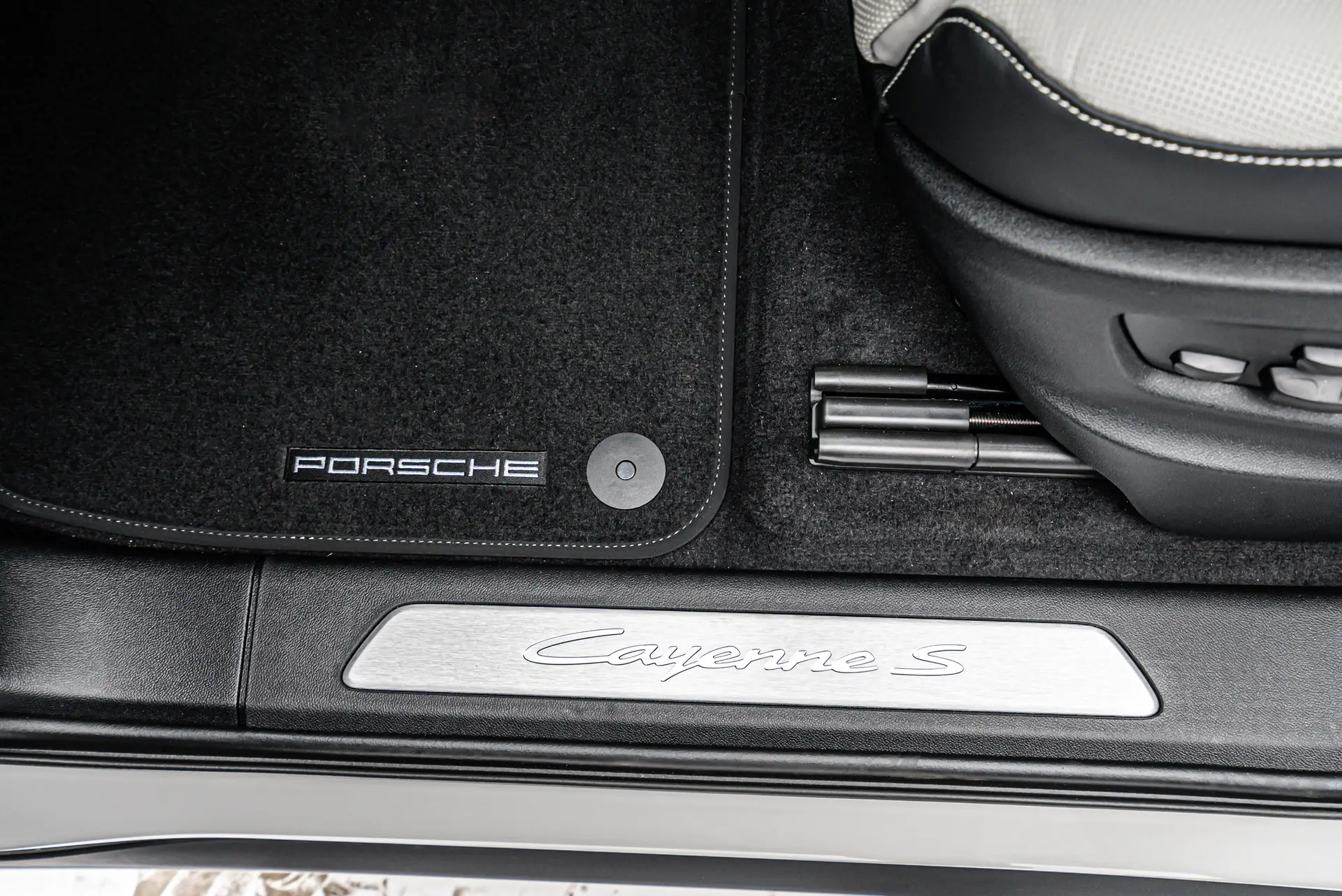 Porsche Cayenne S Coupé, III Рестайлинг, 2025 купить в салоне Million Miles