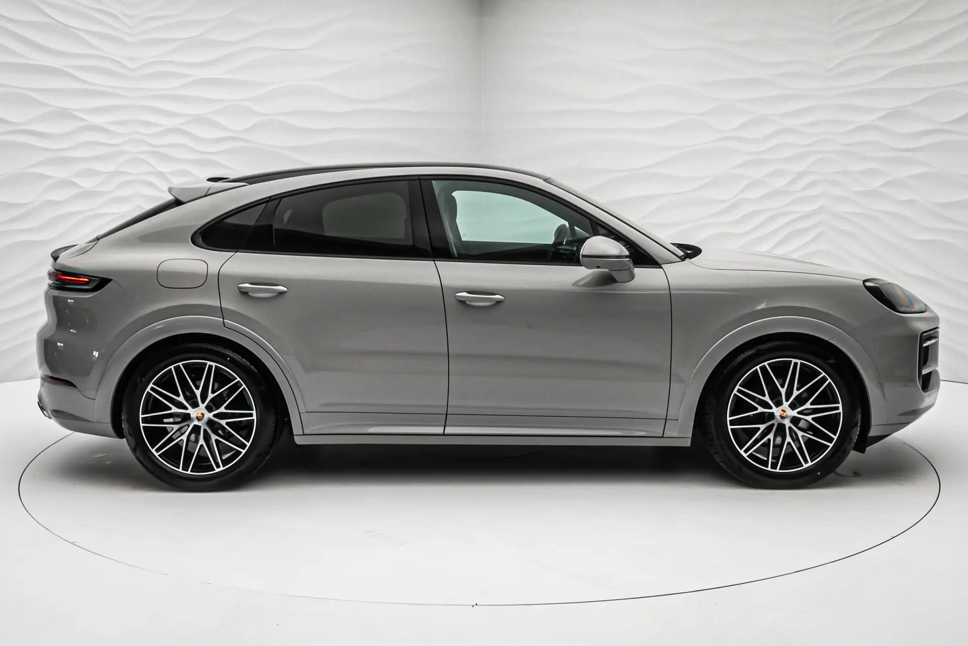 Porsche Cayenne S Coupé, III Рестайлинг, 2025 купить в салоне Million Miles