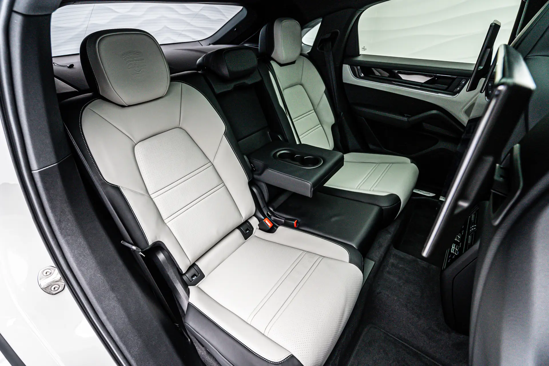 Porsche Cayenne S Coupé, III Рестайлинг, 2025 купить в салоне Million Miles