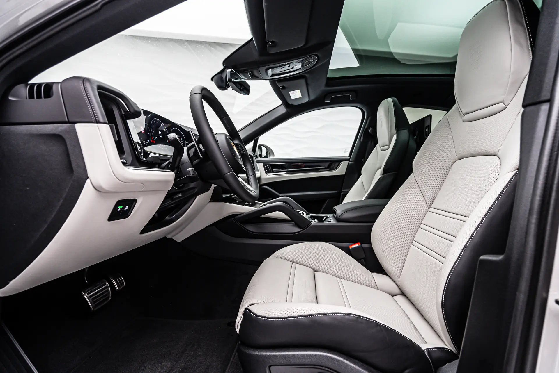 Porsche Cayenne S Coupé, III Рестайлинг, 2025 купить в салоне Million Miles