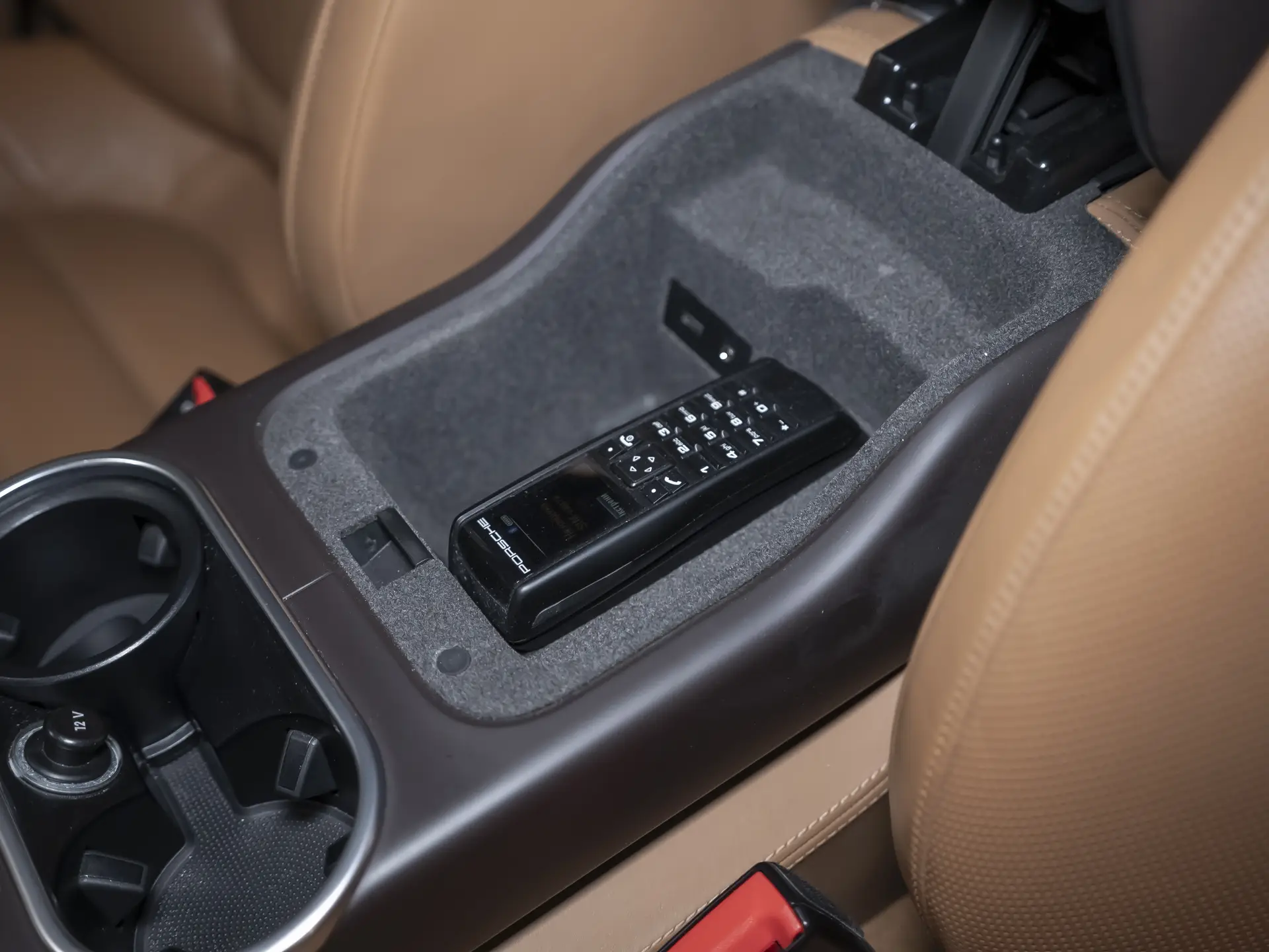 Porsche Cayenne Turbo, II (958), 2012 купить в салоне Million Miles