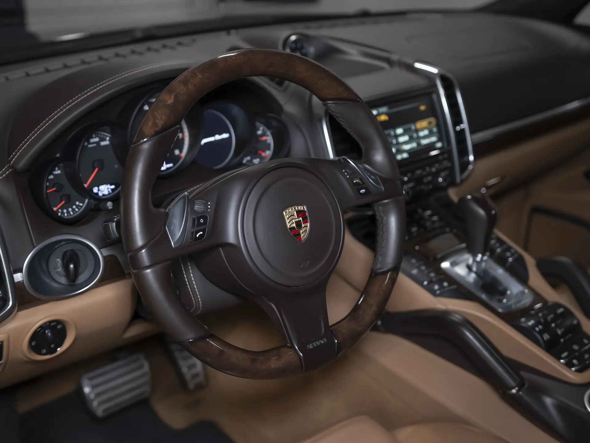 Porsche Cayenne Turbo, II (958), 2012 купить в салоне Million Miles