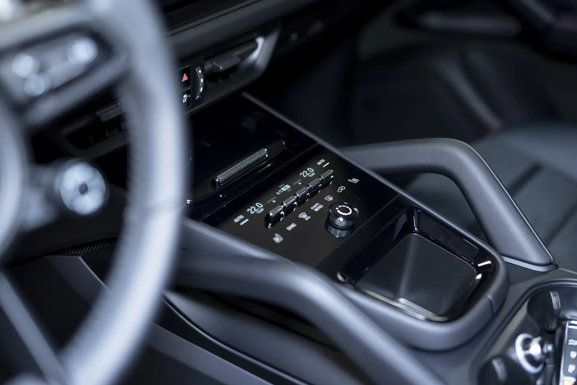 Porsche Cayenne GTS Coupé, III Рестайлинг, 2025 купить в салоне Million Miles