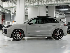 Porsche Cayenne GTS, III Рестайлинг, 2024 купить в салоне Million Miles