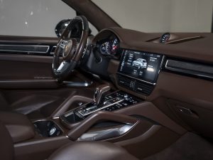 Porsche, Cayenne, III, 2018 купить в салоне Million Miles