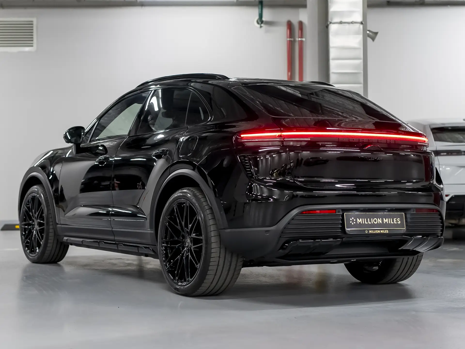 Porsche Macan Turbo, II, 2024 купить в салоне Million Miles