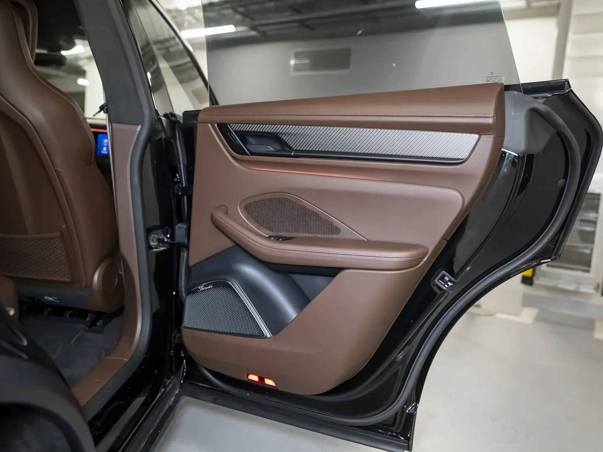 Porsche Macan Turbo, II, 2024 купить в салоне Million Miles