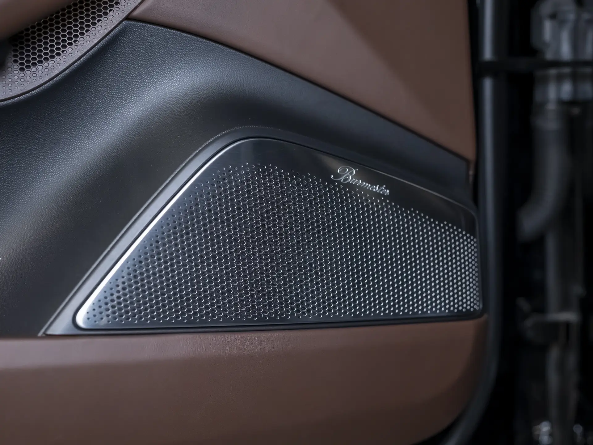 Porsche Macan Turbo, II, 2024 купить в салоне Million Miles