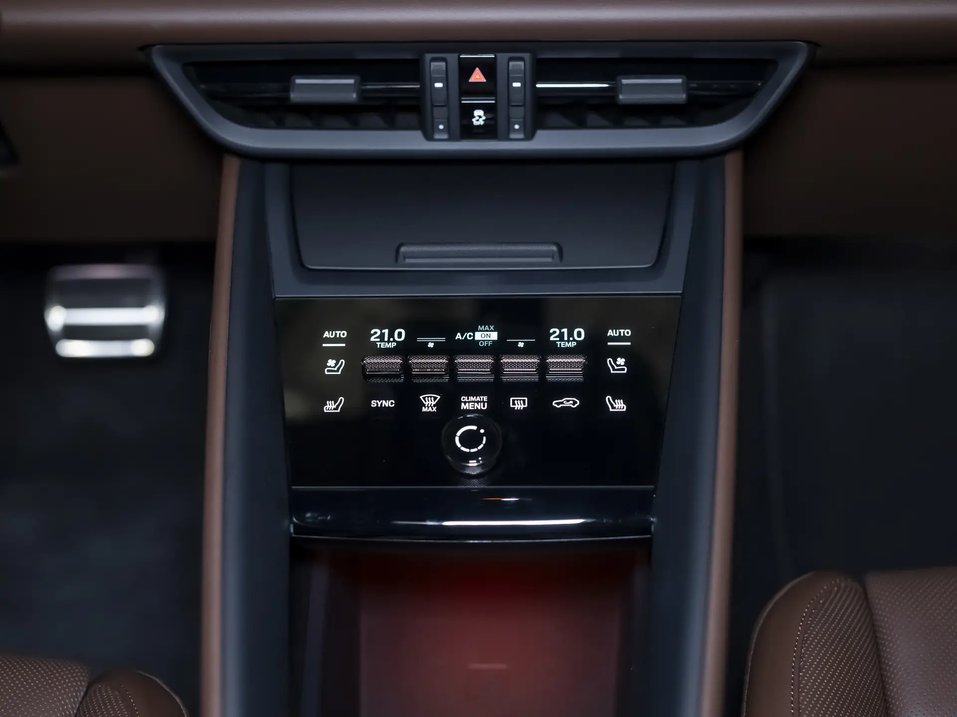 Porsche Macan Turbo, II, 2024 купить в салоне Million Miles