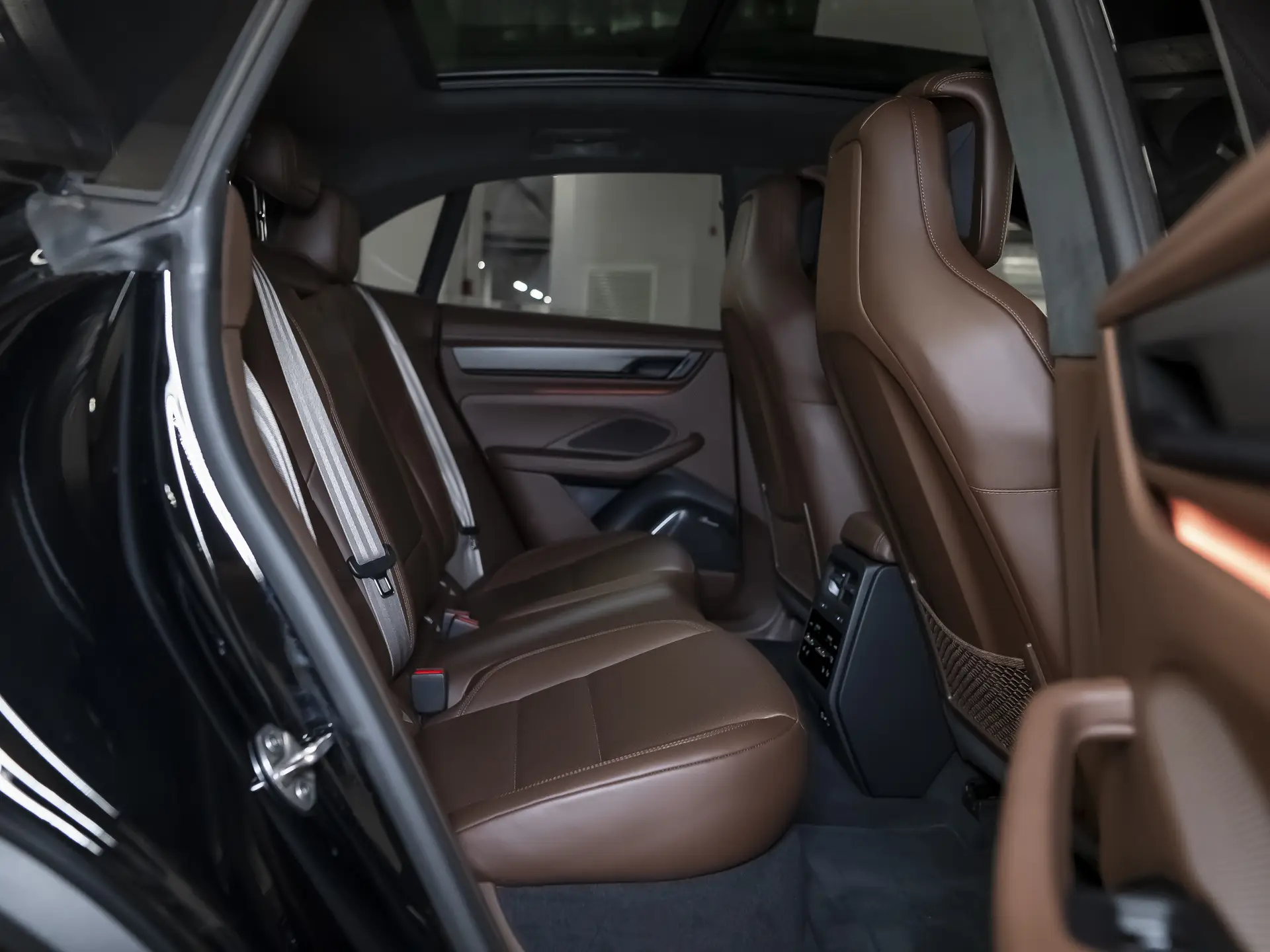 Porsche Macan Turbo, II, 2024 купить в салоне Million Miles