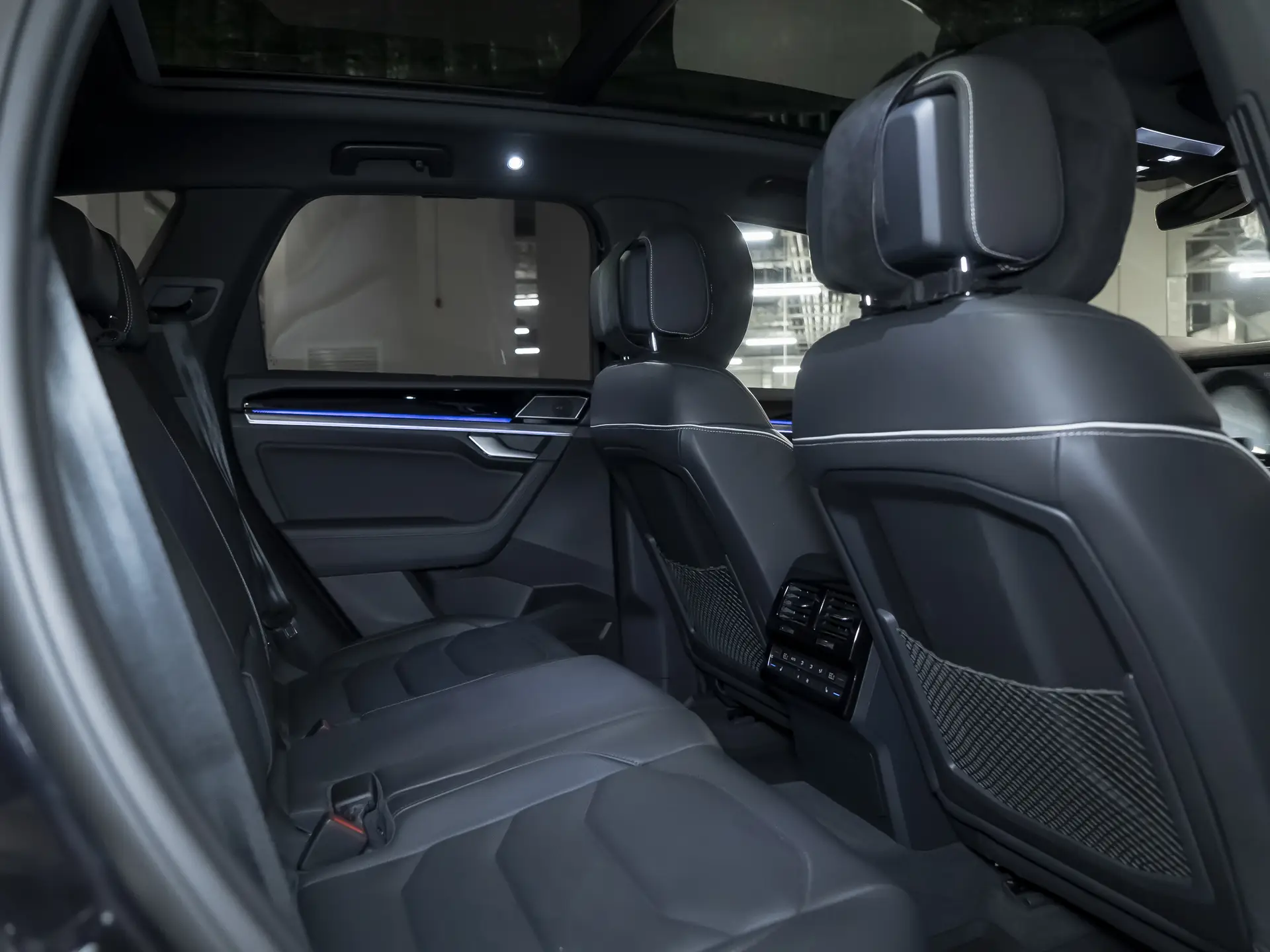 Volkswagen Touareg, III, 2019 купить в салоне Million Miles