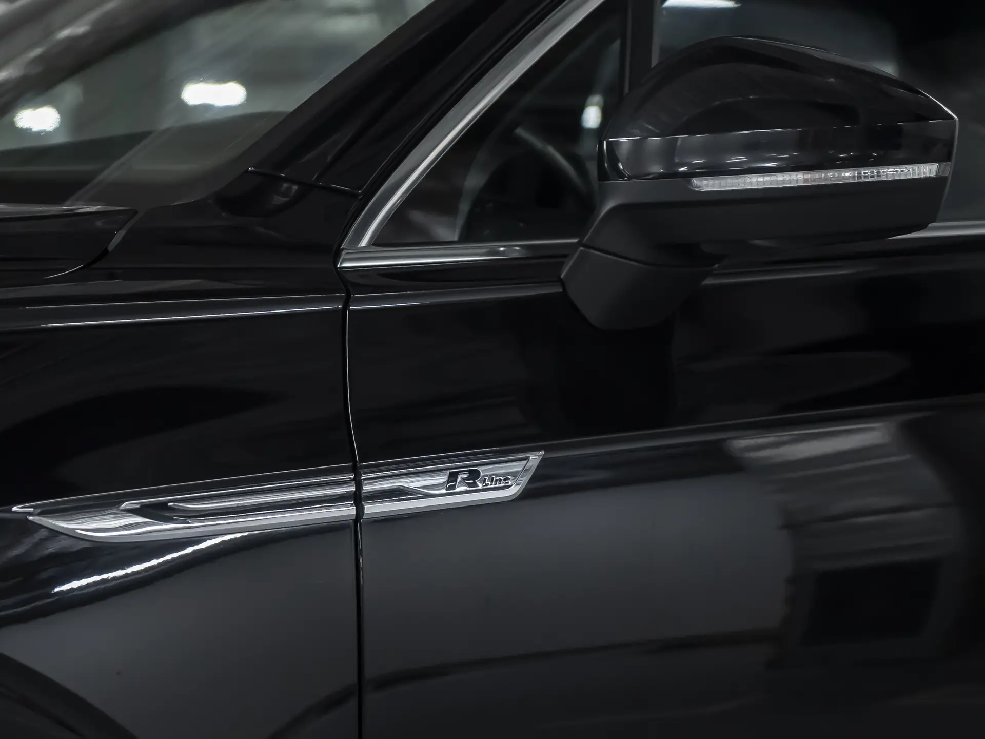 Volkswagen Touareg, III, 2019 купить в салоне Million Miles