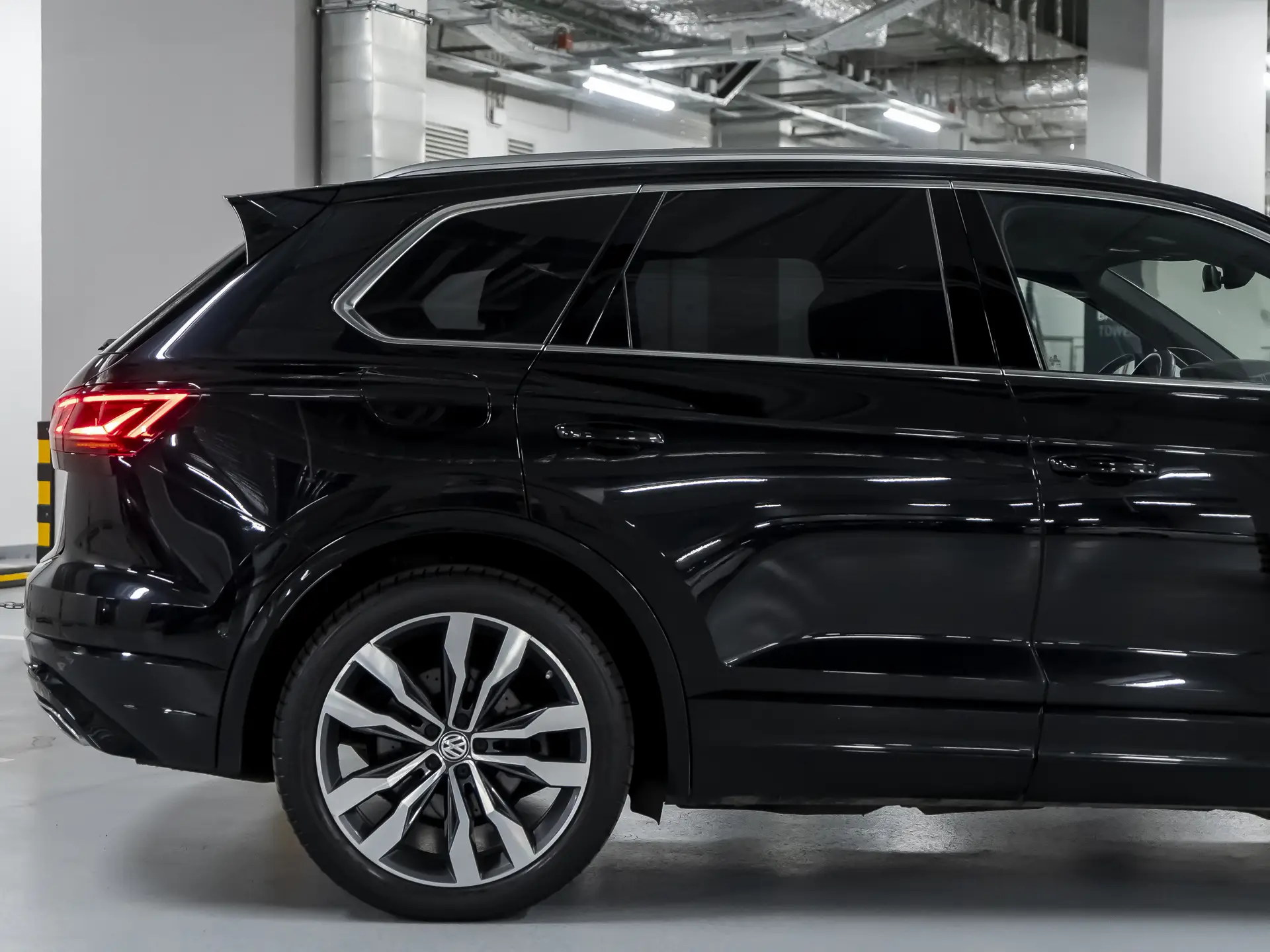 Volkswagen Touareg, III, 2019 купить в салоне Million Miles
