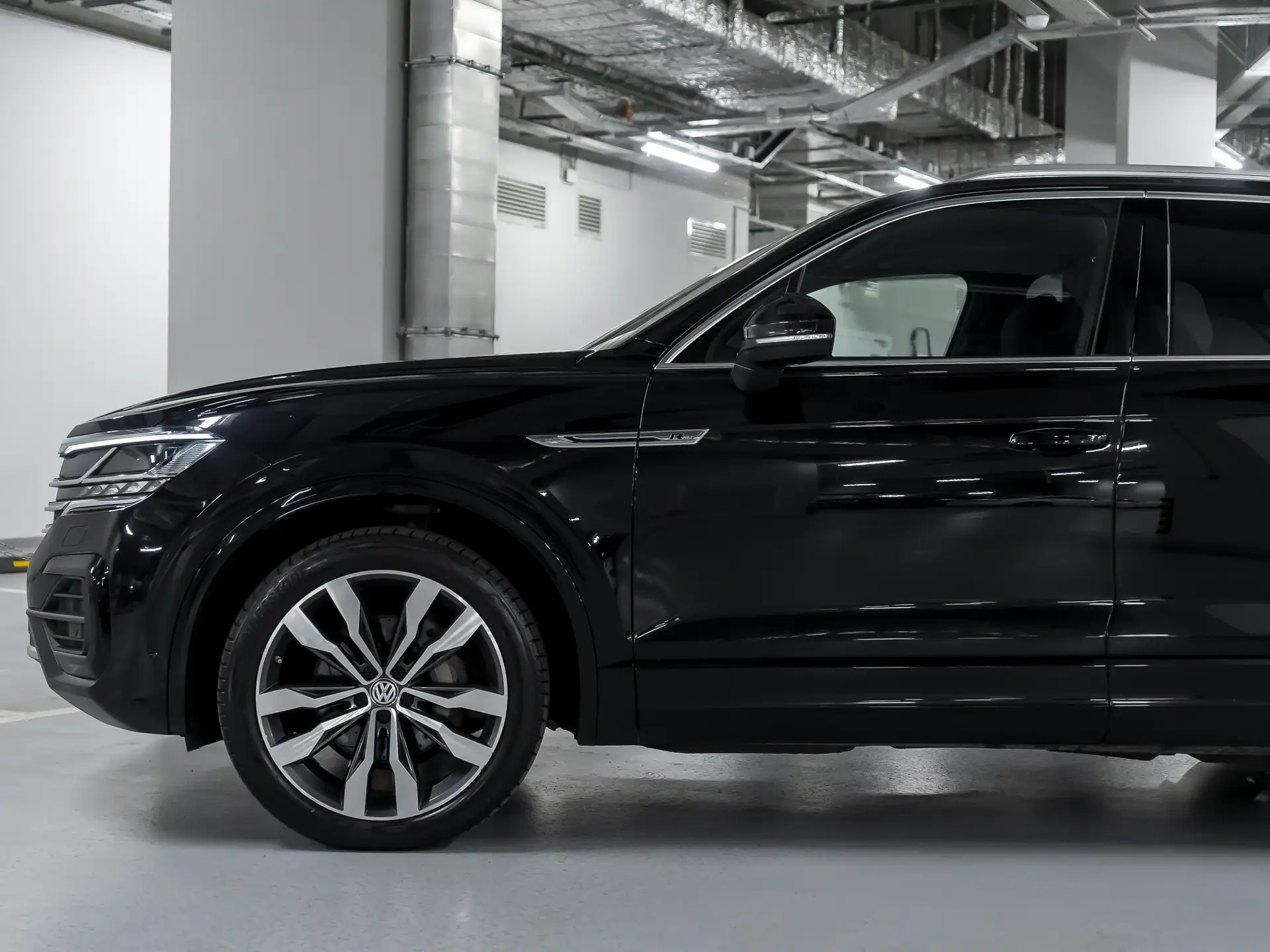 Volkswagen Touareg, III, 2019 купить в салоне Million Miles