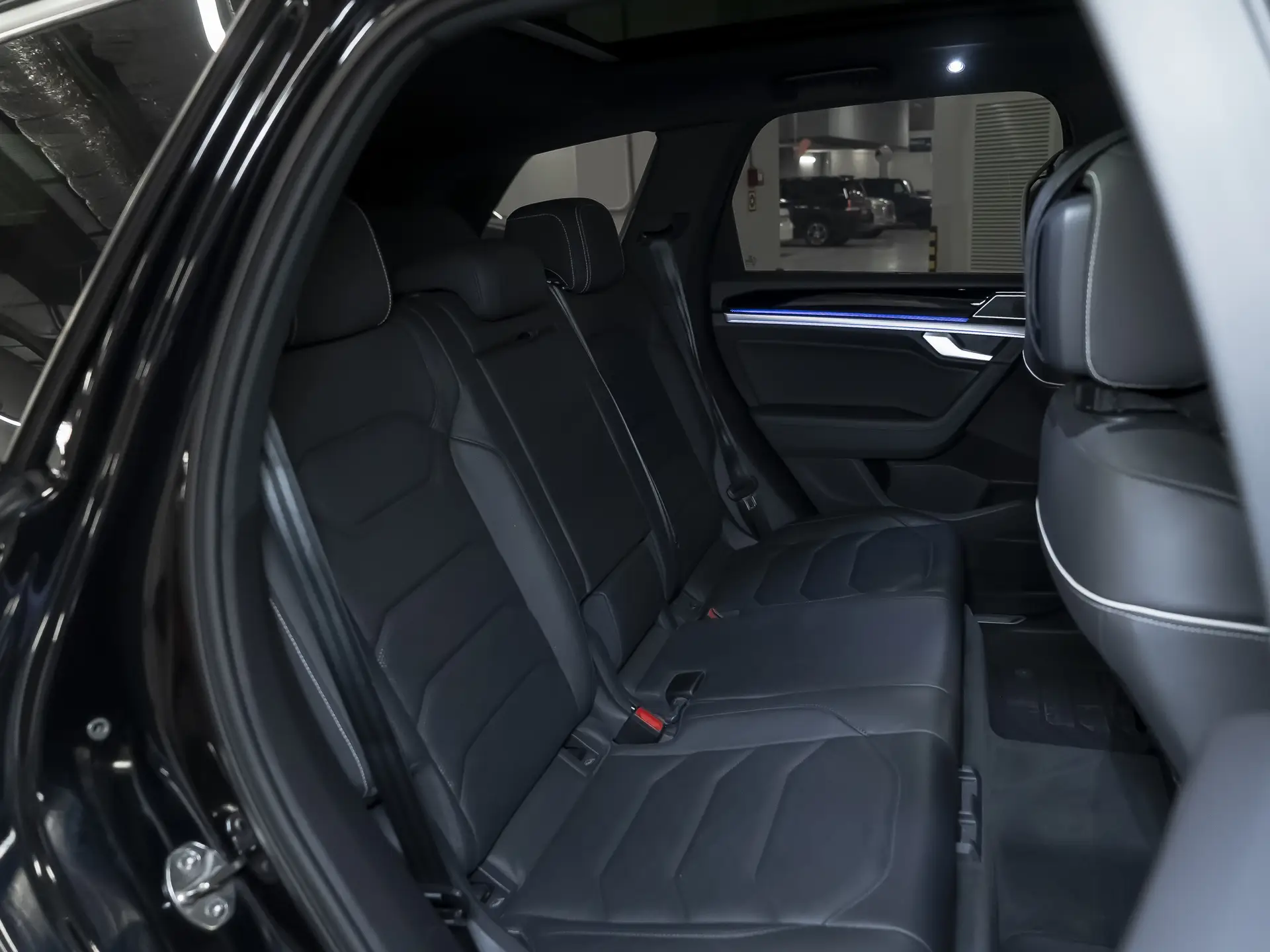 Volkswagen Touareg, III, 2019 купить в салоне Million Miles